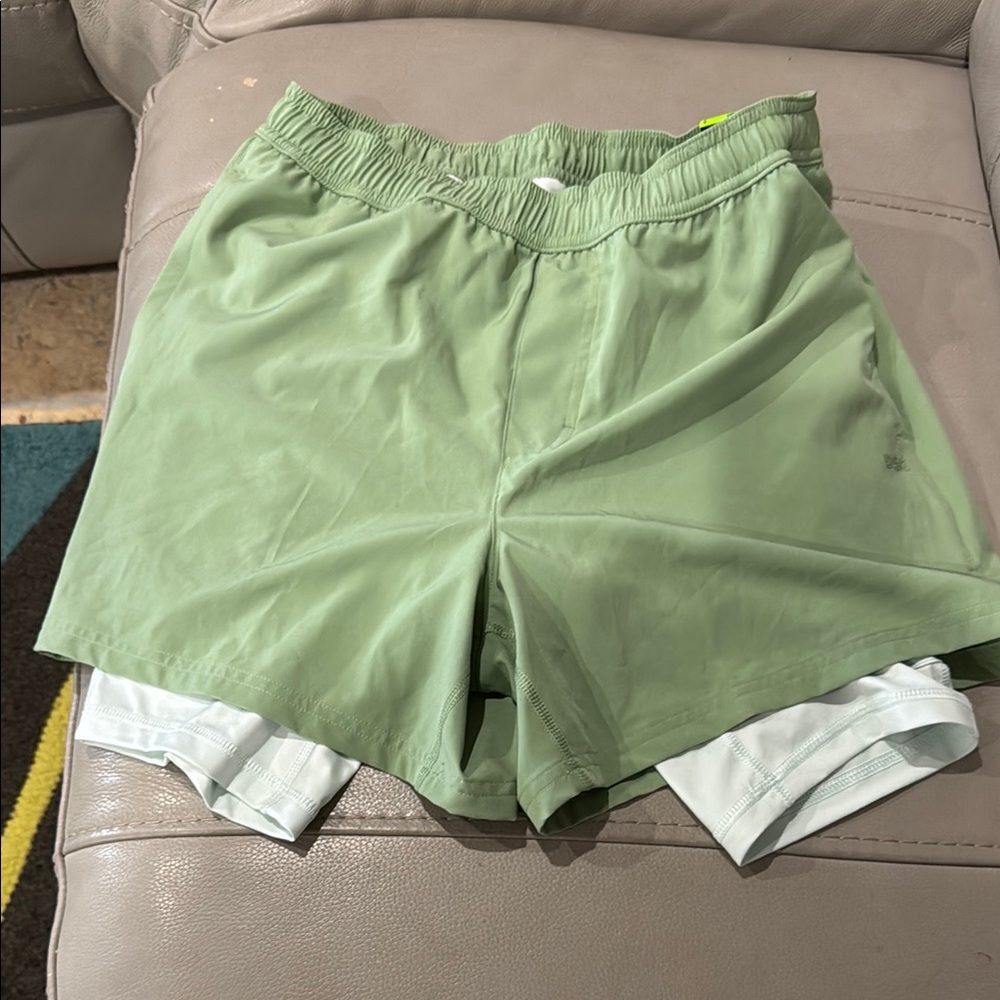 DSG Green Athletic Shorts 2 in 1 shorts. Mens smalls never worn.